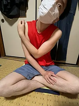 shizuku-kun211 online show from April 30, 2026, 9:30 pm