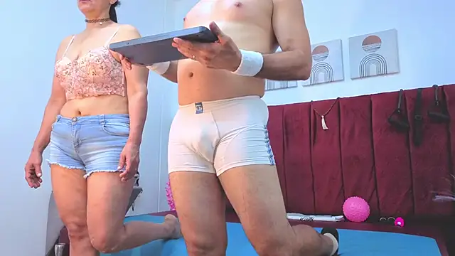 Giselle James online show from February 7, 2026, 8:56 pm