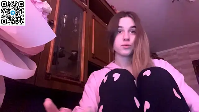 Snapshot of LovelySilk_63 chatting on February 17, 2026, 10:01 am LovelySilk 63 online show from February 17, 2026, 10:01 am