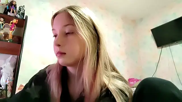 Snapshot of TiaBIanks chatting on March 2, 2026, 8:54 am TiaBIanks online show from March 2, 2026, 8:54 am