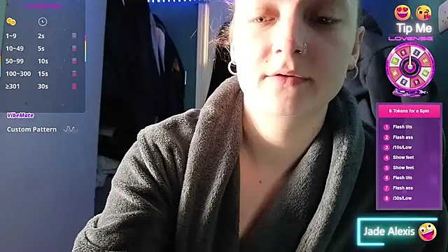 JadeAlexis403 online show from April 18, 2026, 9:13 am