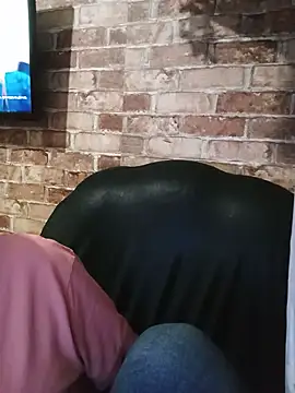 Snapshot of itismyhobby chatting on February 21, 2025, 7:54 pm itismyhobby online show from February 21, 2025, 7:54 pm