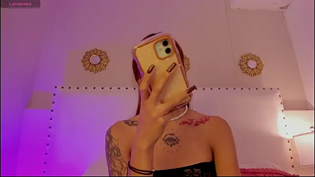 Zoe star  online show from February 26, 2026, 1:21 pm