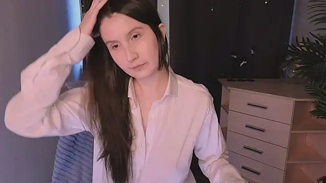 avrora shy  online show from March 14, 2026, 1:05 pm