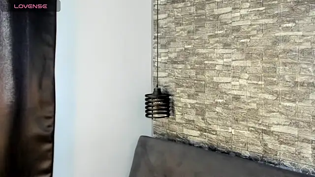 ASHLEY COLLINS1 online show from February 27, 2026, 1:11 pm