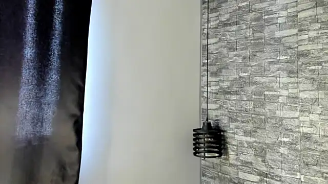 ASHLEY COLLINS1 online show from April 7, 2026, 1:00 pm