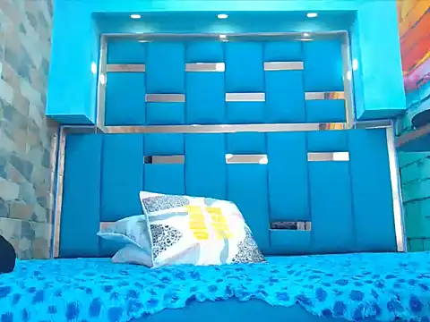 warmNoah online show from February 28, 2026, 7:26 pm