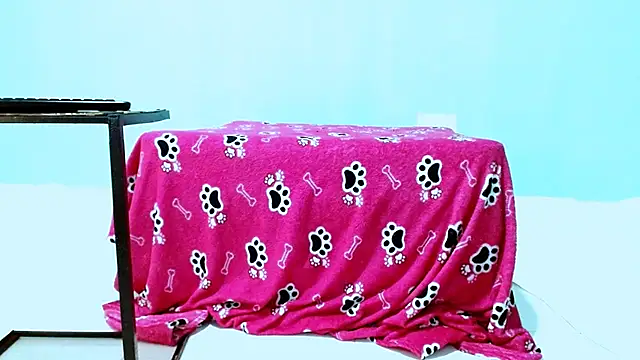 Snapshot of karolsweetvagi chatting on May 4, 2026, 5:20 pm karolsweetvagi online show from May 4, 2026, 5:20 pm