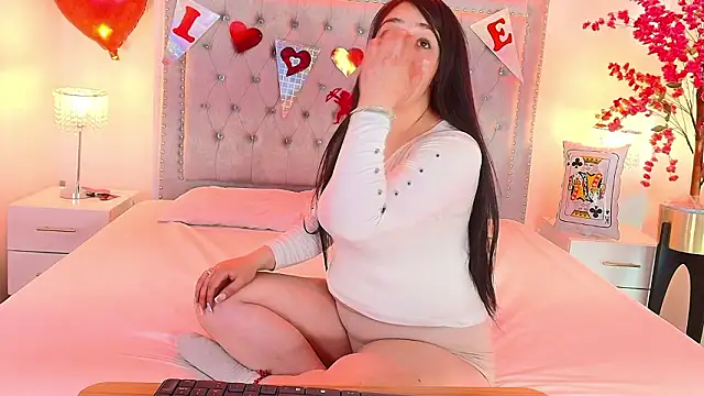 Alanna  scott online show from February 15, 2026, 3:36 am