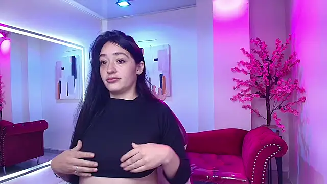 Alanna  scott online show from April 17, 2026, 3:53 am