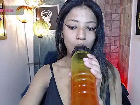 Snapshot of Scarleet_miaa chatting on February 19, 2026, 6:59 pm Scarleet miaa online show from February 19, 2026, 6:59 pm