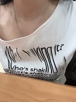 Celeste SexyY online show from April 3, 2026, 12:52 am