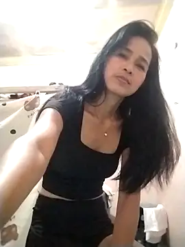 sweet maxine44 online show from March 22, 2026, 9:29 pm