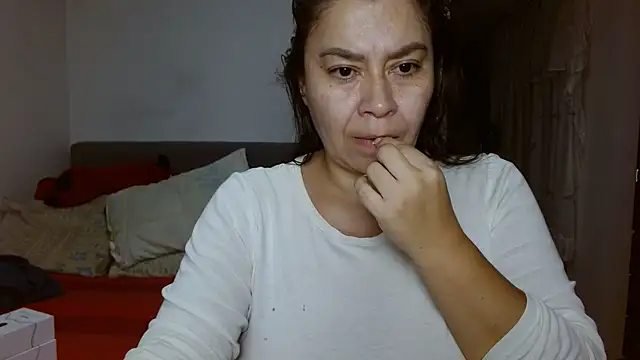 Karo sexy online show from December 24, 2024, 1:06 am