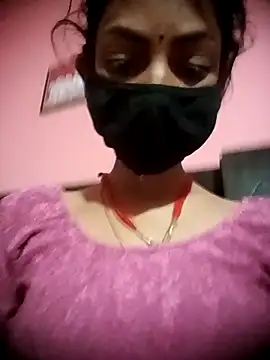 BIG QWEEN NO1 online show from March 11, 2026, 9:43 pm