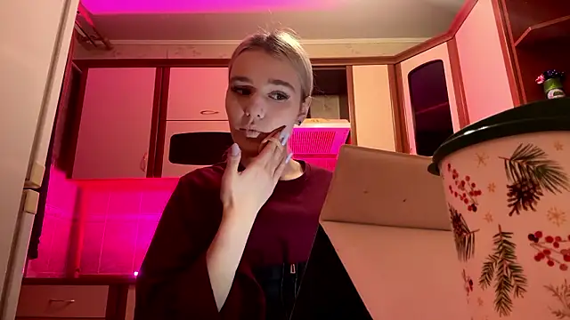 Snapshot of MiaBerlateen chatting on February 18, 2026, 6:26 pm MiaBerlateen online show from February 18, 2026, 6:26 pm