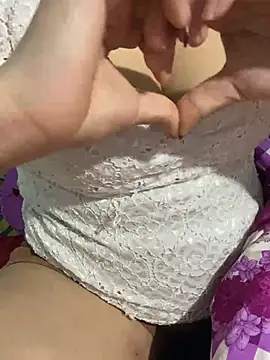 Snapshot of hamoi11 chatting on February 11, 2026, 3:06 pm hamoi11 online show from February 11, 2026, 3:06 pm