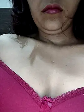 Moody-girl1 online show from February 18, 2026, 6:48 pm