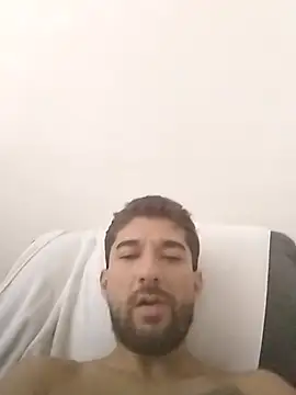 Camilo696903 online show from April 1, 2026, 3:42 pm