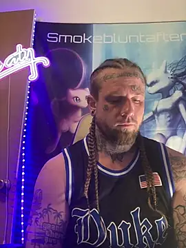 Smokebluntafterblunt online show from April 14, 2026, 11:38 am