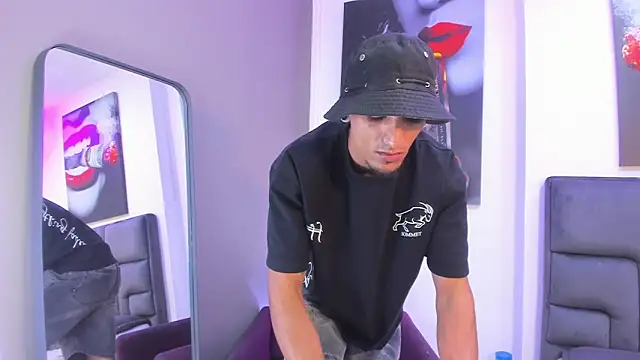 Snapshot of dennis_kinsey chatting on May 27, 2026, 7:33 pm dennis kinsey online show from May 27, 2026, 7:33 pm