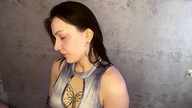 Mona Fox online show from February 15, 2026, 7:51 am