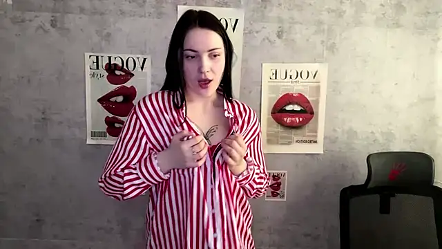 Mona Fox online show from February 27, 2026, 6:13 am