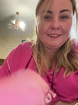 Mommy-girl-Lola online show from May 29, 2026, 11:08 am