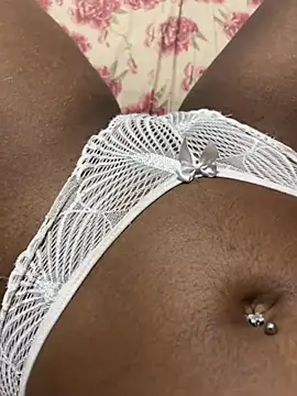 Snapshot of MusaNatacha chatting on February 21, 2026, 7:48 pm MusaNatacha online show from February 21, 2026, 7:48 pm