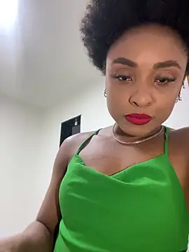 MusaNatacha online show from March 21, 2026, 2:05 am