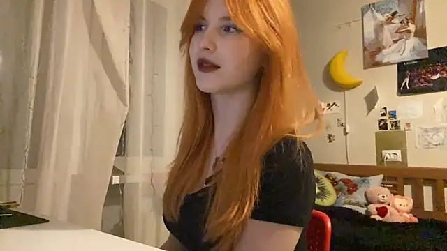 Snapshot of DynaLoom chatting on February 17, 2026, 3:29 pm DynaLoom online show from February 17, 2026, 3:29 pm