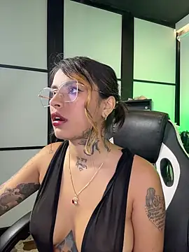 Abi sexxx1 online show from February 12, 2026, 8:48 pm