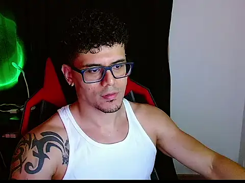 Snapshot of Logan0626 chatting on February 11, 2026, 12:48 am Logan0626 online show from February 11, 2026, 12:48 am