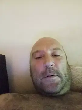 77sheva77 online show from June 26, 2026, 2:43 pm