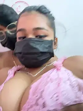 Snapshot of jerryandhunny chatting on February 8, 2026, 5:05 pm jerryandhunny online show from February 8, 2026, 5:05 pm