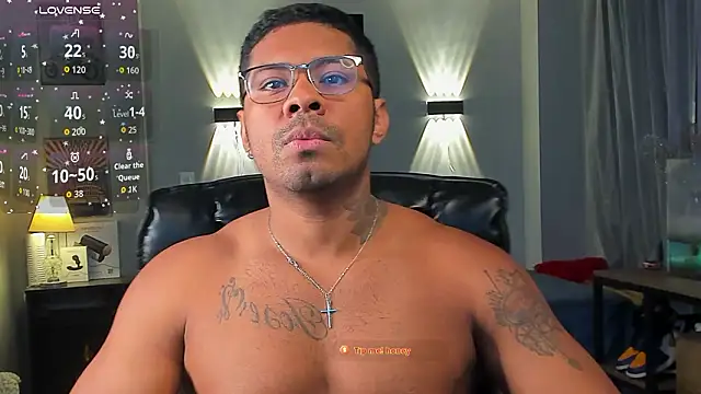 LEOHRDZ online show from March 10, 2026, 6:24 pm