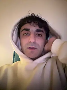 elia2711 online show from March 9, 2026, 10:25 pm