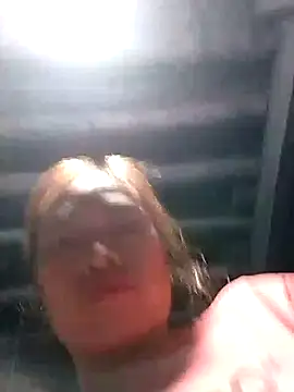 Snapshot of Nhoccon90 chatting on February 15, 2026, 10:14 am Nhoccon90 online show from February 15, 2026, 10:14 am