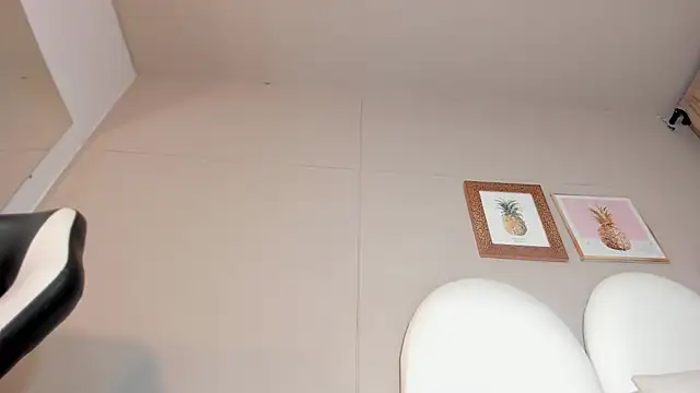 Snapshot of luna_bradley_ chatting on March 30, 2026, 12:39 pm luna bradley online show from March 30, 2026, 12:39 pm