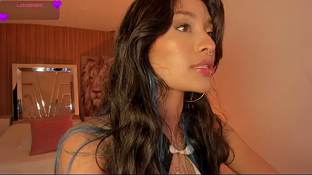 Snapshot of NicoleMonet1 chatting on March 10, 2026, 9:20 pm NicoleMonet1 online show from March 10, 2026, 9:20 pm