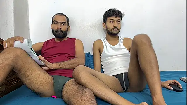 Snapshot of DesiDaddyandSon chatting on August 1, 2026, 12:37 pm DesiDaddyandSon online show from August 1, 2026, 12:37 pm