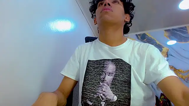 DaviidBuckx  online show from February 21, 2026, 2:23 am