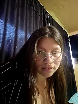 Snapshot of Monroe0303 chatting on February 11, 2026, 10:15 pm Monroe0303 online show from February 11, 2026, 10:15 pm