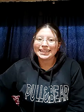 Snapshot of Monroe0303 chatting on April 9, 2026, 10:37 pm Monroe0303 online show from April 9, 2026, 10:37 pm