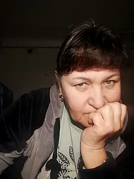 ViolaStar75 online show from February 28, 2026, 8:21 pm