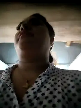 tania queen online show from February 19, 2026, 11:34 pm