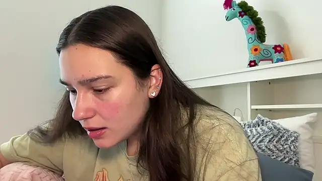 anitayurmoniii online show from June 23, 2026, 10:19 pm