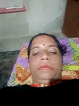 Snapshot of Anitarakkoli chatting on May 5, 2026, 10:29 pm Anitarakkoli online show from May 5, 2026, 10:29 pm