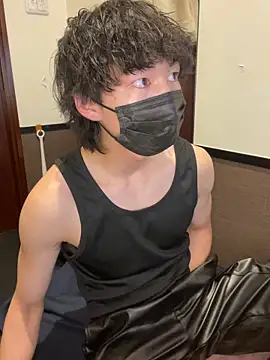 --ha-ru-- online show from March 7, 2026, 6:05 pm