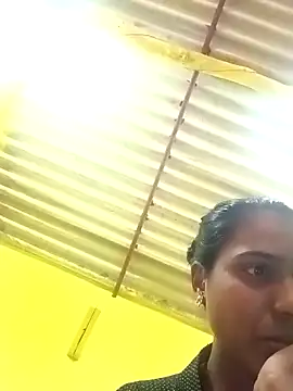 Snapshot of Shivani_39 chatting on February 9, 2026, 9:13 am Shivani 39 online show from February 9, 2026, 9:13 am